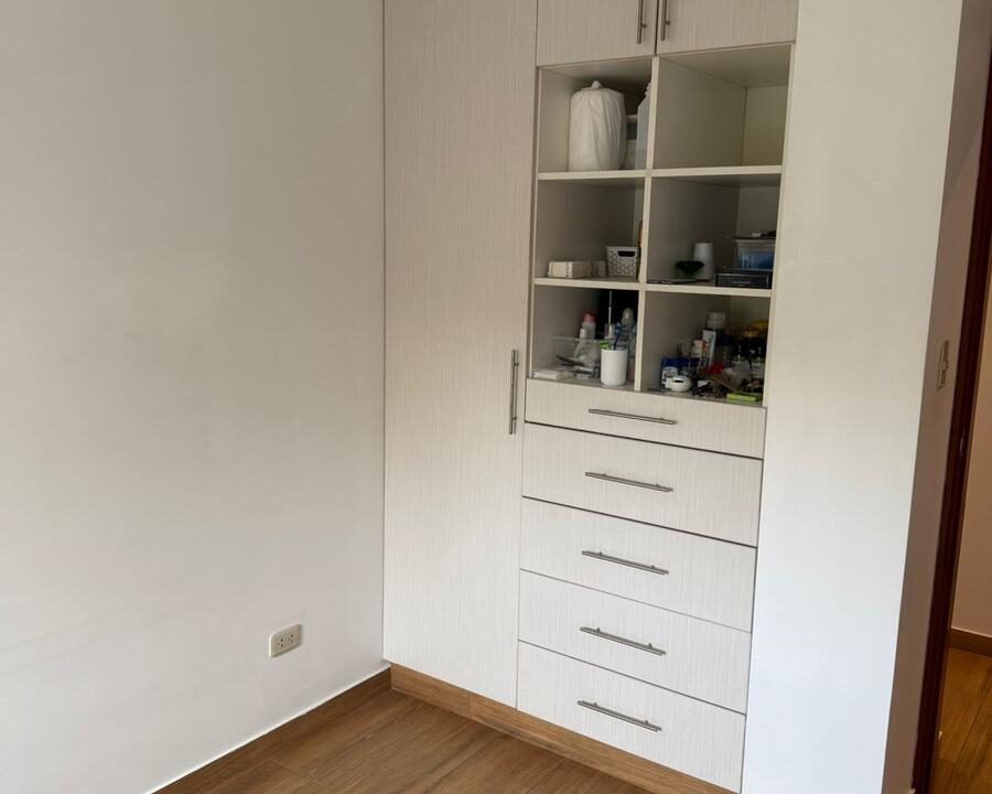 7668697_24103226347969463705944174892477571133871157171085226070137201759951302573308